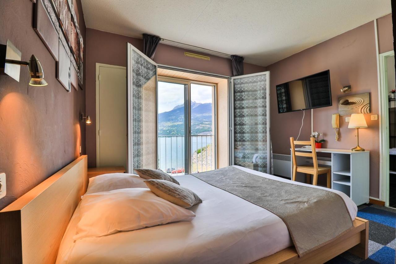 Hotel Les Flots Bleus Savines Exterior photo