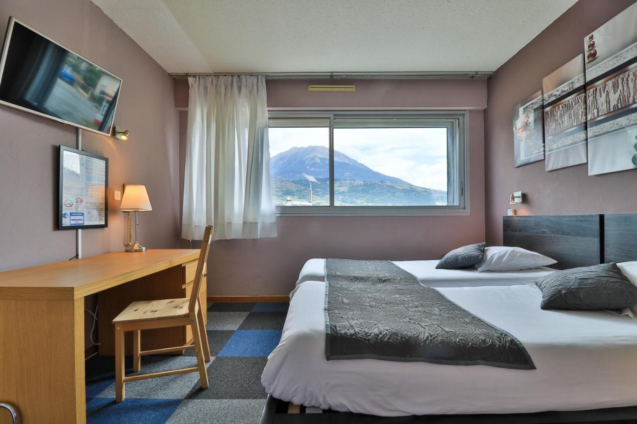 Hotel Les Flots Bleus Savines Exterior photo