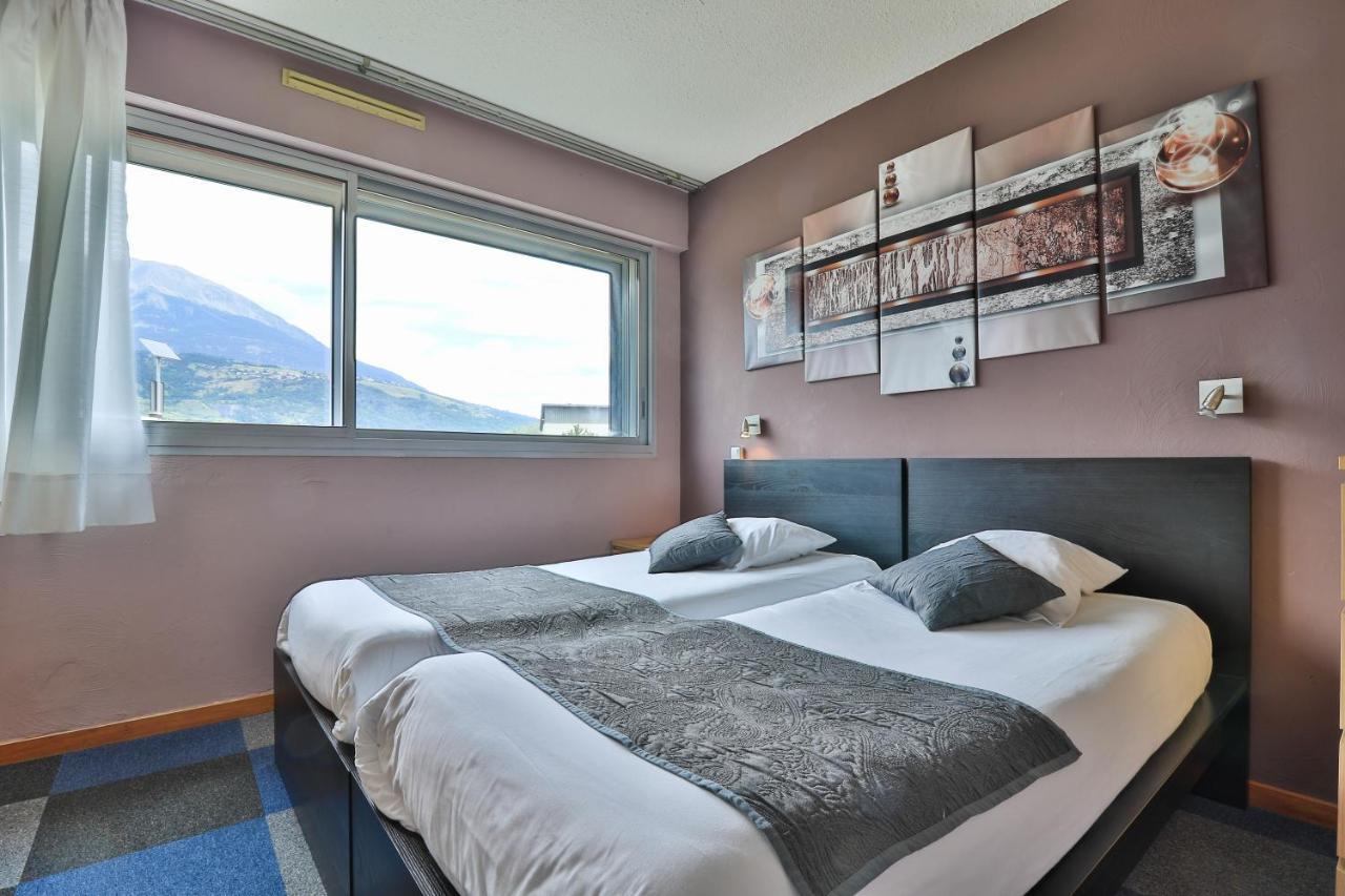 Hotel Les Flots Bleus Savines Exterior photo