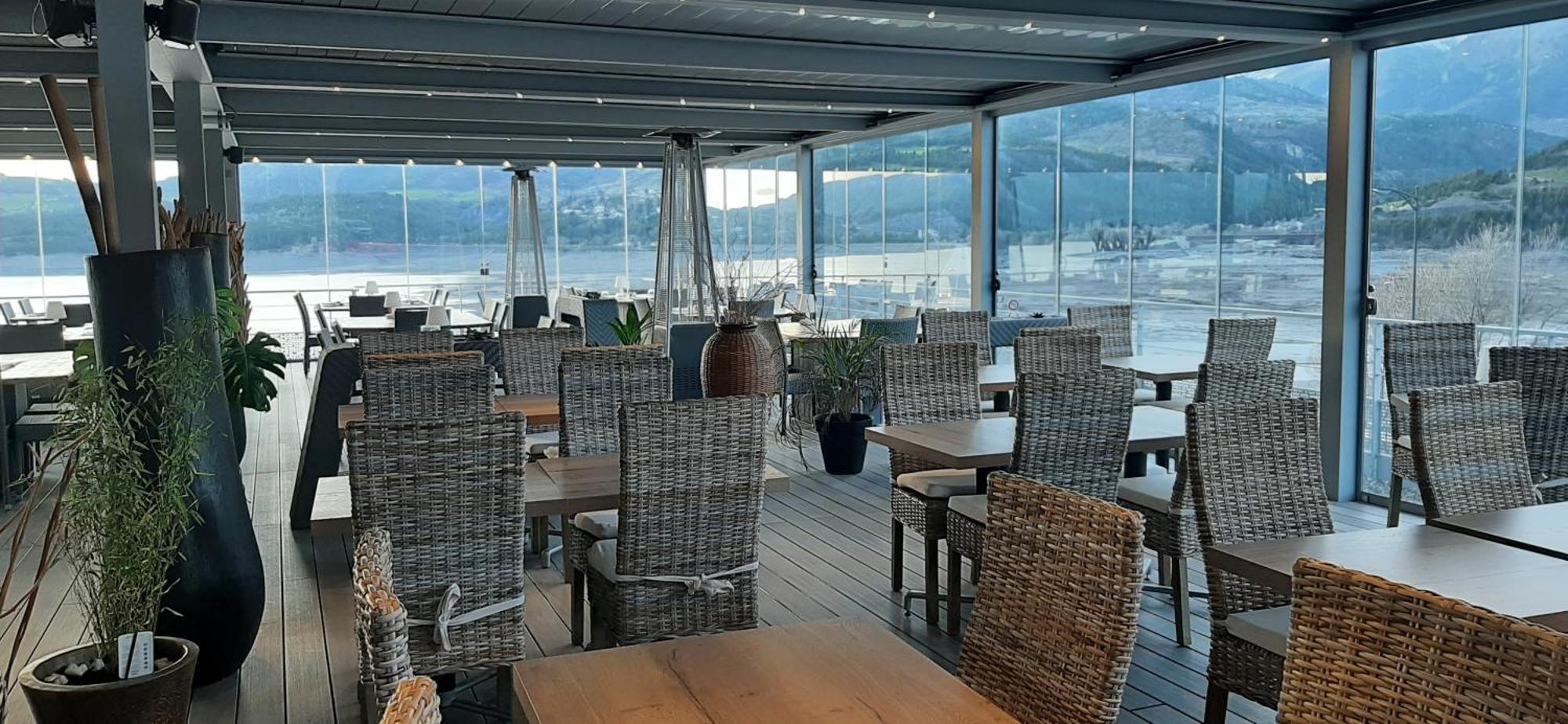 Hotel Les Flots Bleus Savines Exterior photo